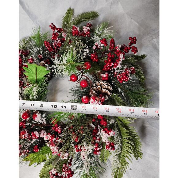 Christmas Wreath Front Door 18" Winter Wreaths with Natural Pine Cones Berries - Picture 5 of 6